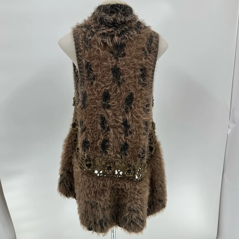 SKINNY BUNNY Fuzzy Crochet Open Cardigan Sz L Tan